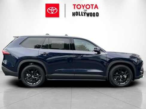 New 2026 Toyota Grand Highlander AWD Hybrid image 3