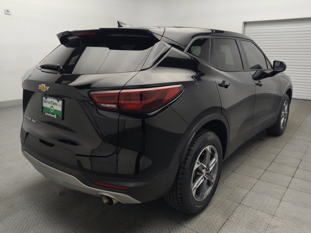Used 2025 Chevrolet Blazer LT AWD/4WD image 9