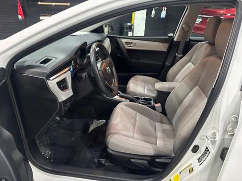 Used 2016 Toyota Corolla LE FWD image 14