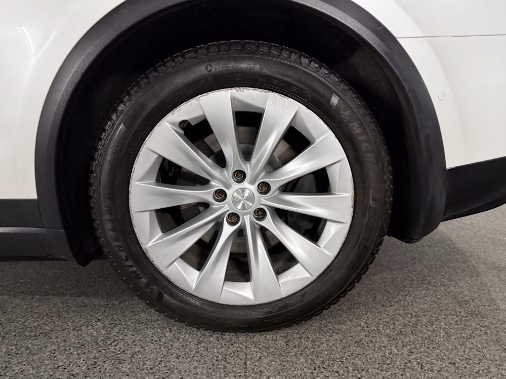 Used 2019 Tesla Model X Long Range AWD/4WD image 13