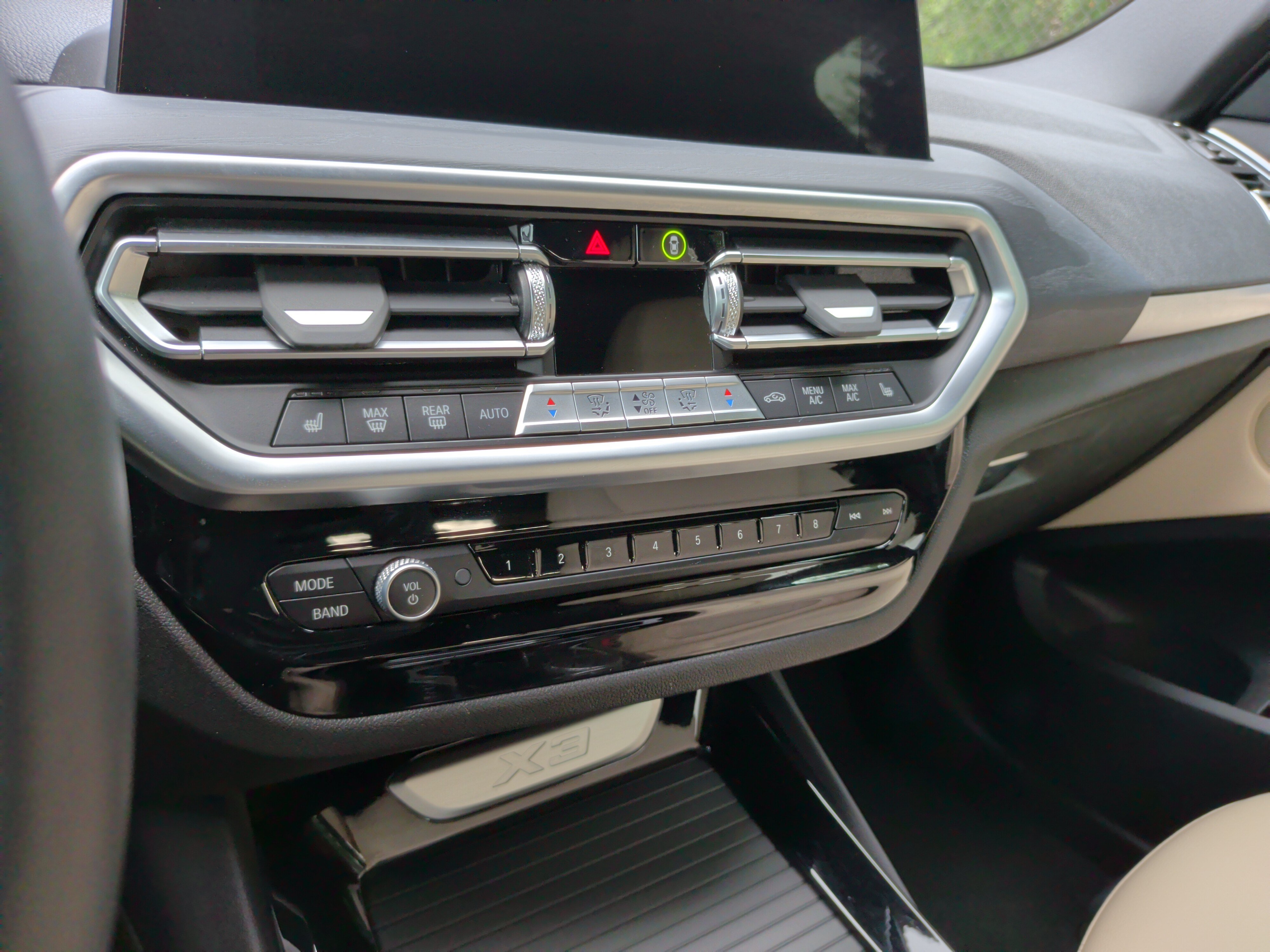 Used 2024 BMW X3 sDrive30i w/ Convenience Package RWD image 18