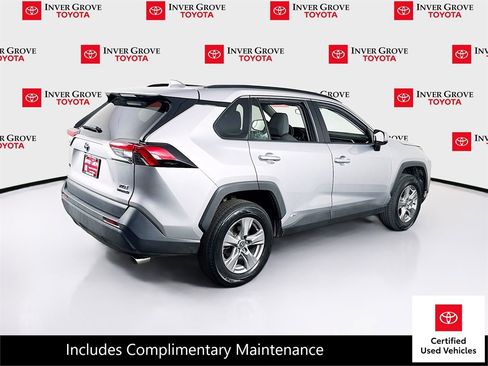 Certified 2022 Toyota RAV4 XLE w/ Convenience Package AWD/4WD image 5