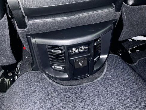 Used 2024 RAM 2500 Laramie image 33