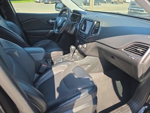 Used 2022 Jeep Cherokee Latitude Lux w/ Sun & Sound Group AWD/4WD image 10
