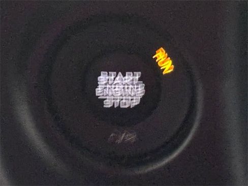 Used 2021 Jeep Gladiator Willys image 18