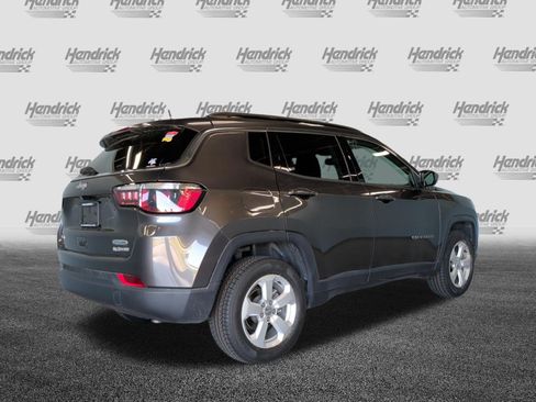 Used 2019 Jeep Compass Latitude w/ Cold Weather Group AWD/4WD image 10