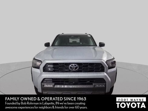 Used 2025 Toyota 4Runner TRD Off-Road AWD/4WD image 3