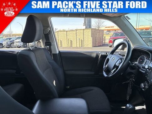 Used 2015 Toyota 4Runner Trail image 18