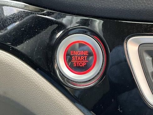 Used 2020 Honda Pilot Touring image 38