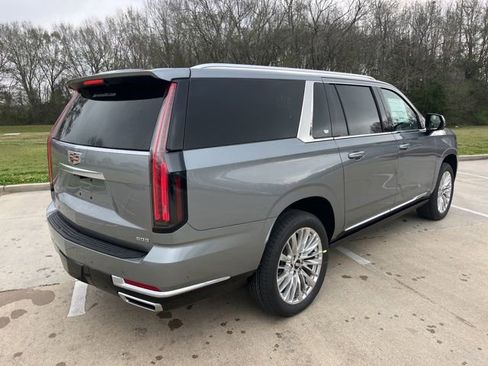 New 2026 Cadillac Escalade ESV Luxury w/ Touring Package RWD image 10