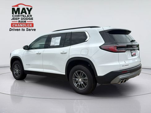 Used 2025 GMC Acadia Elevation FWD image 5