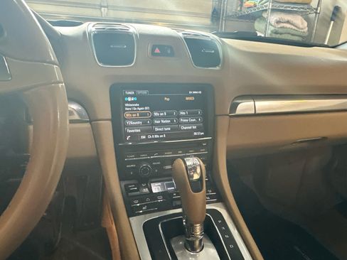 Used 2013 Porsche Boxster image 10