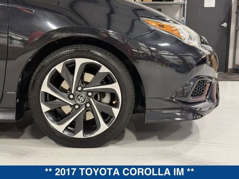 Used 2017 Toyota Corolla iM image 11