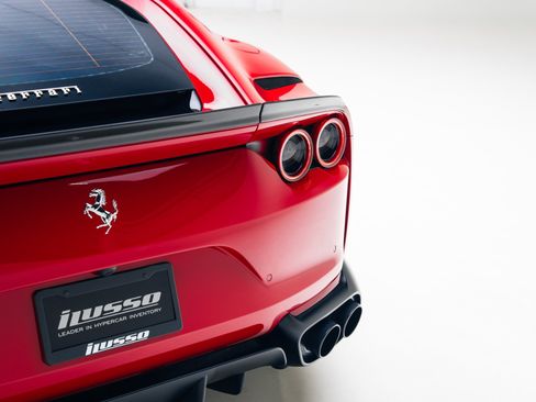 Used 2019 Ferrari 812 Superfast image 25