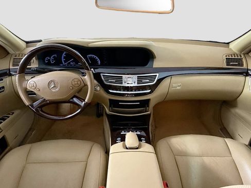 Used 2011 Mercedes-Benz S 550 4MATIC image 13