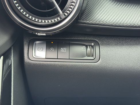 Used 2026 Chevrolet Equinox LT w/ Convenience Package II FWD image 31