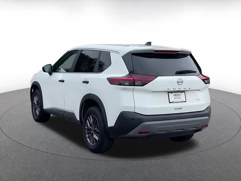 Used 2023 Nissan Rogue S image 10