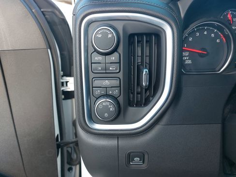 Used 2019 Chevrolet Silverado 1500 LT w/ All-Star Edition image 28