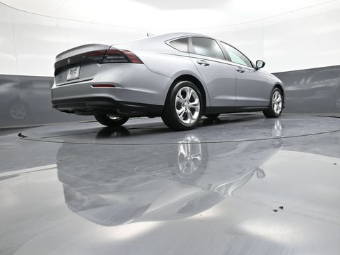 Used 2023 Honda Accord LX image 29