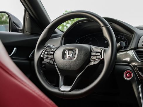Used 2019 Honda Accord Sport image 15