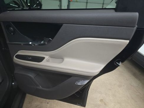 Used 2021 Lincoln Corsair Reserve w/ Equipment Group 201A image 8