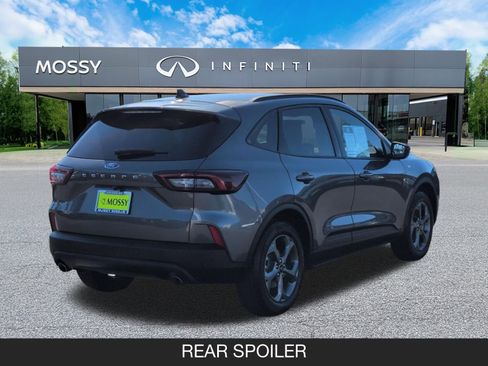 Used 2025 Ford Escape ST-Line image 8