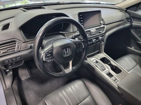 Used 2021 Honda Accord Touring image 12