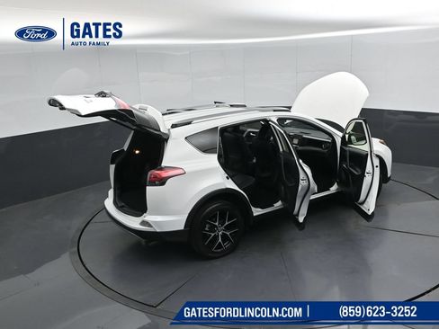 Used 2018 Toyota RAV4 SE AWD/4WD image 53