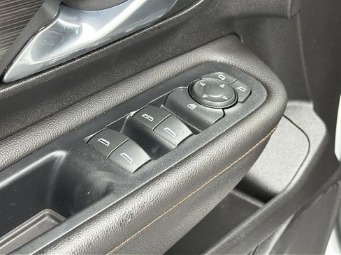 Used 2020 GMC Terrain SLT image 22