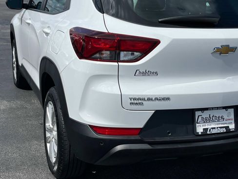 Used 2021 Chevrolet TrailBlazer LS image 5
