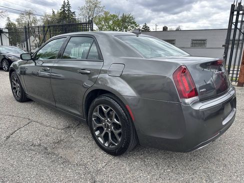 Used 2018 Chrysler 300 S w/ 300S Premium Group AWD/4WD image 5