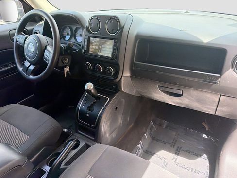 Used 2016 Jeep Patriot Sport w/ Power Value Group FWD image 32