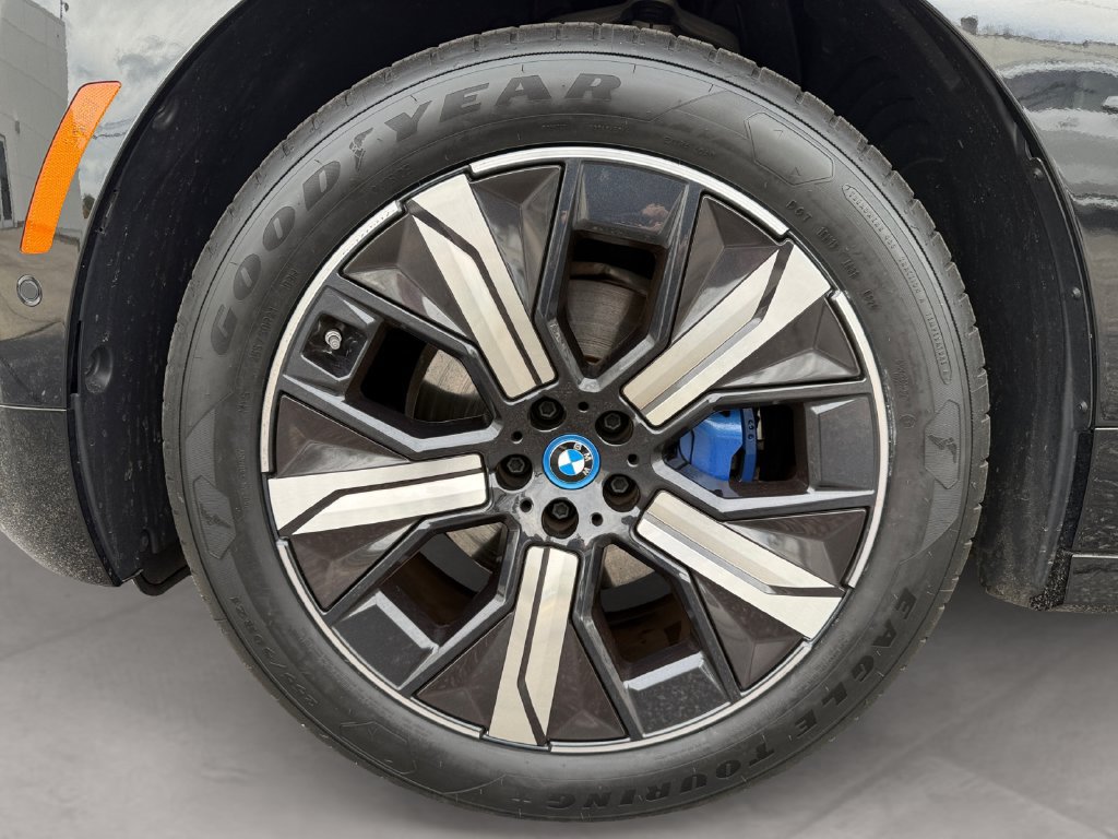 Certified 2024 BMW iX xDrive50 w/ Premium Package AWD/4WD image 14