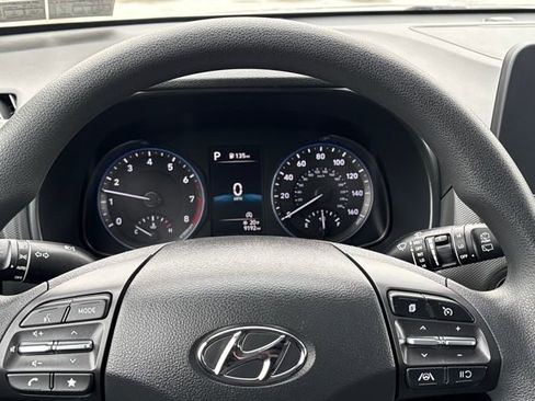 Used 2023 Hyundai Kona SEL image 19