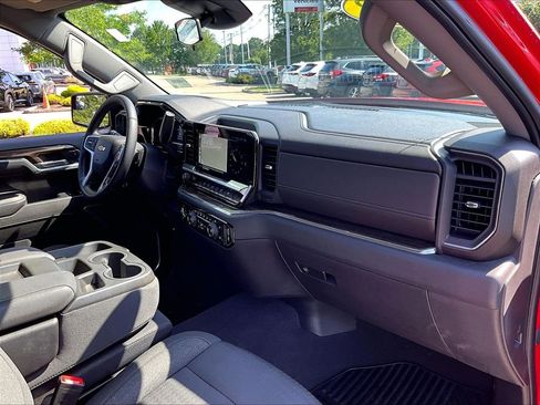 Used 2023 Chevrolet Silverado 1500 LT AWD/4WD image 14