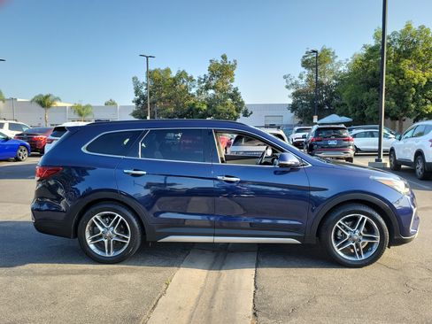 Used 2017 Hyundai Santa Fe Limited FWD image 5