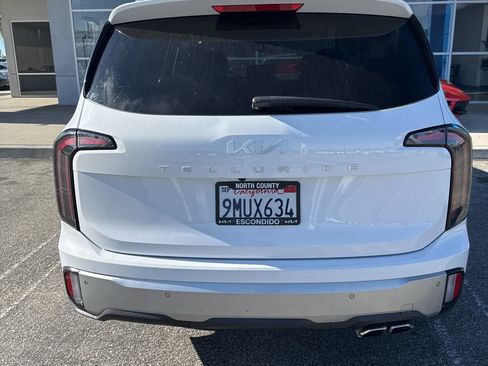 Used 2024 Kia Telluride EX image 5