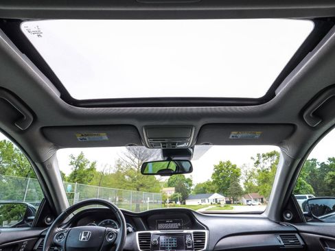 Used 2015 Honda Accord EX-L image 5