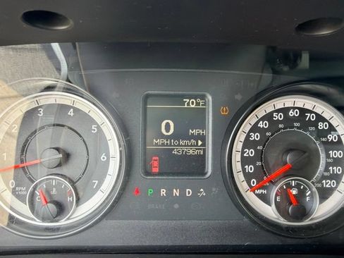 Used 2016 RAM 1500 Express AWD/4WD image 16