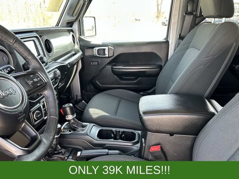 Used 2018 Jeep Wrangler Unlimited Sport S AWD/4WD image 24