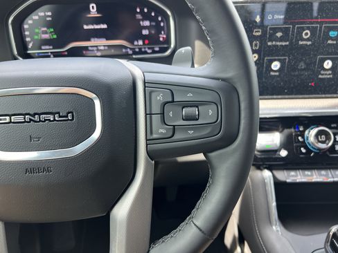 Used 2025 GMC Sierra 1500 Denali image 20