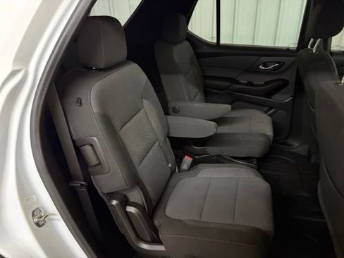 Used 2022 Chevrolet Traverse LT w/ Midnight/Sport Edition AWD/4WD image 25
