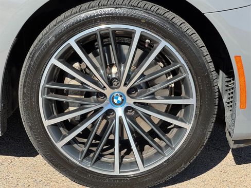 Used 2022 BMW 530e xDrive 530e xDrive w/ Premium Package image 38