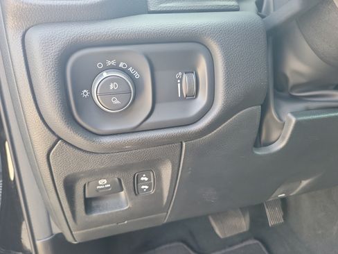 Used 2024 RAM 1500 Big Horn RWD image 19
