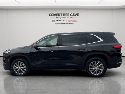 Used 2025 Buick Enclave Preferred image 5