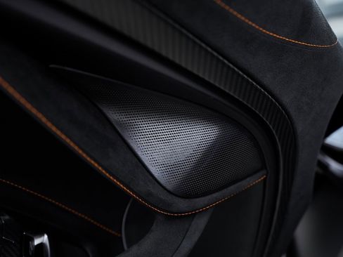 Used 2024 McLaren 750S image 35