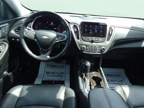 Used 2020 Chevrolet Malibu Premier FWD image 12