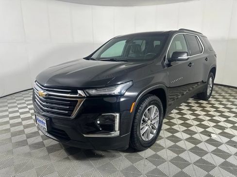 Used 2022 Chevrolet Traverse LT AWD/4WD image 3