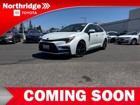 Used 2023 Toyota Corolla XSE FWD image 2