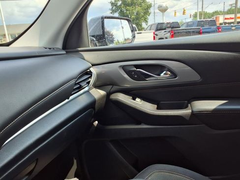 Used 2018 Chevrolet Traverse LT w/ LPO, Floor Liner Package image 19